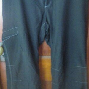 Patagonia Women's Black Snow Ski Pants White Stitching Size 12 EUC